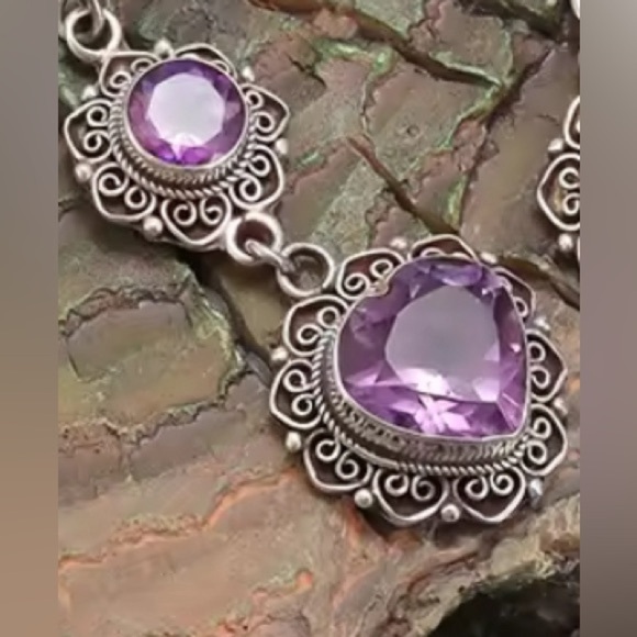 New 🎁 Silver Amethyst Dangle Earrings - Picture 3 of 5